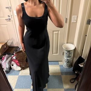 Elegant Black Sleeveless Dress